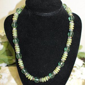 Beautiful Jade & Green Bead Necklace ~18"